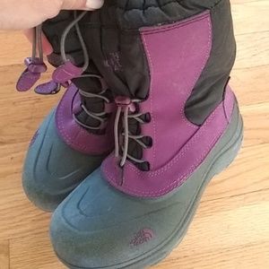 Girl's The North Face snow boots